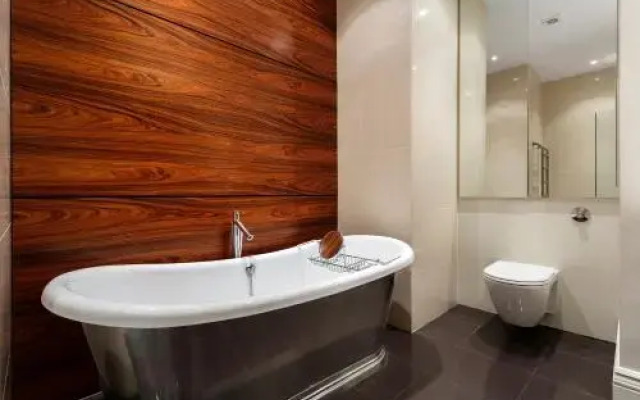 Veeve  Fabulous 4 Bed House On Russell Road Kensington