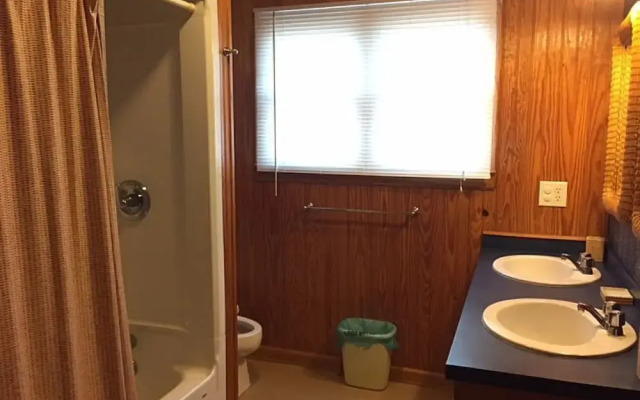 Chesapeake - 5 Br Home