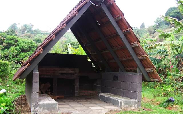 Cabinas Turísticas Cerro Alto