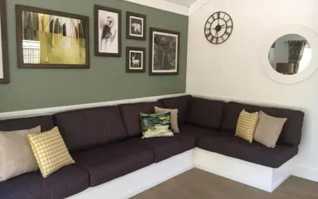 Birch Lodge 19 with Hot Tub