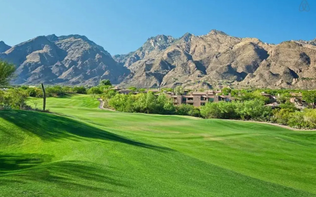 The Greens and Ventana Canyon 3115E