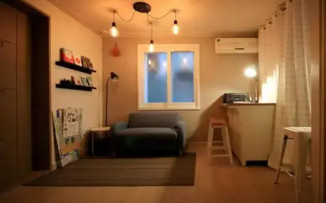 Flat Guest House - Hostel