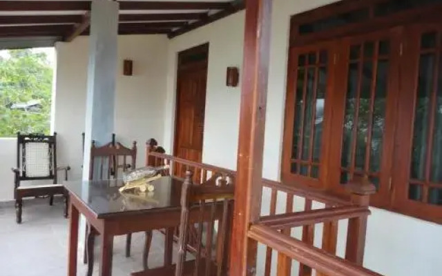 Sapara River Inn