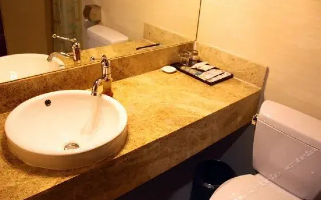 Jinghong Business Hotel