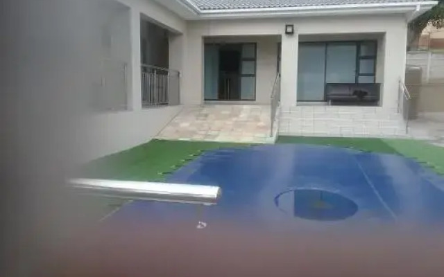 Ubuntu Hotel