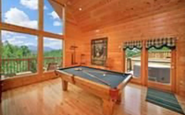 Knotty Pine Delight