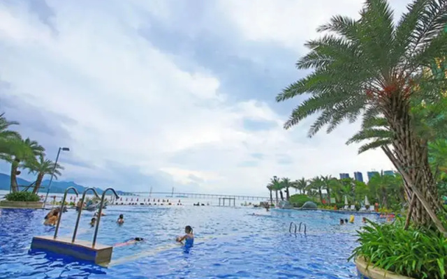 eStay Residence• Hidden Bay Huidong