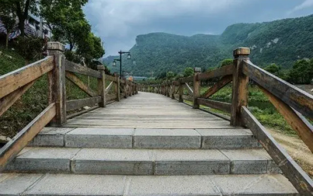 Zhangjiajie Landscape Love Theme Inn
