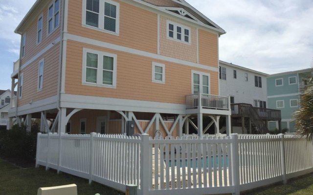 Fishers By The Sea 4 Bedroom Home by RedAwning