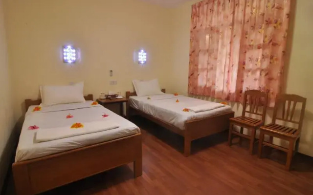 Royal Diamond Motel