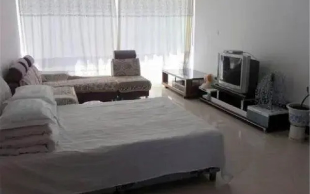 Autumn Populars Family Guesthouse
