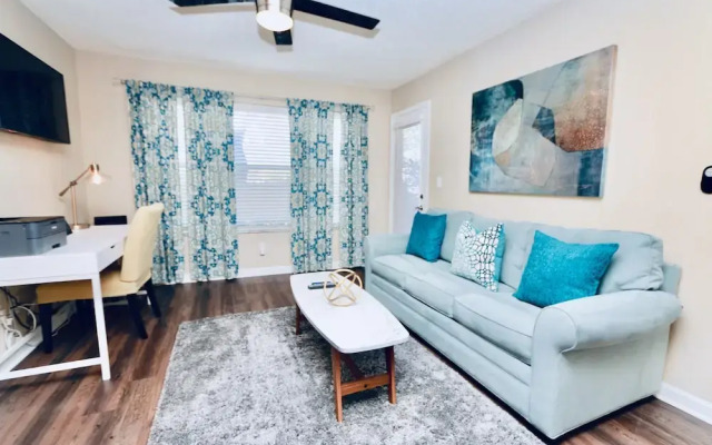 Beautiful Deluxe Clearwater Apartment CP- 803