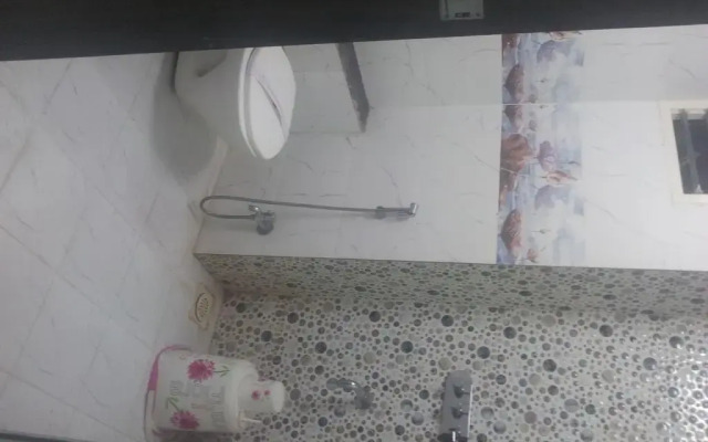 OYO 2403 Hotel Aamantran Avenue