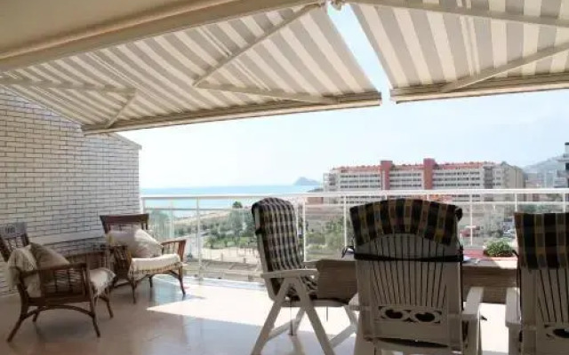 Agora Apartamentos La Volta