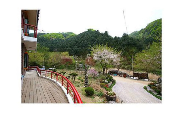 Gapyeong Sarijae Villa Pension