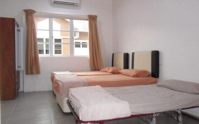 Greenleaf Angsana Homestay