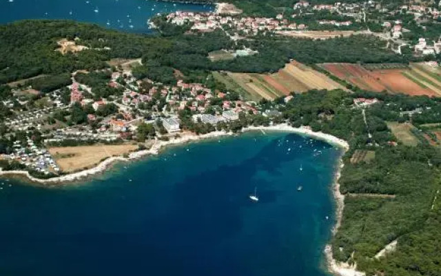 Apartments Kiki 150 METERS TO THE BEACH