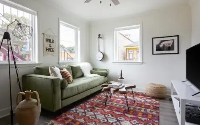 Airy Lower Garden District Suites by Sonder
