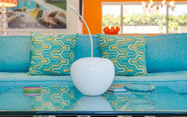 Atomic Hummingbird Holiday home 3