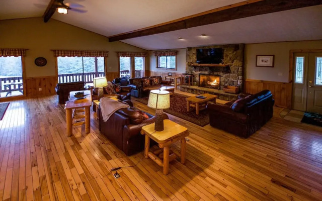 Grande Butte Lodge - Hocking Hills