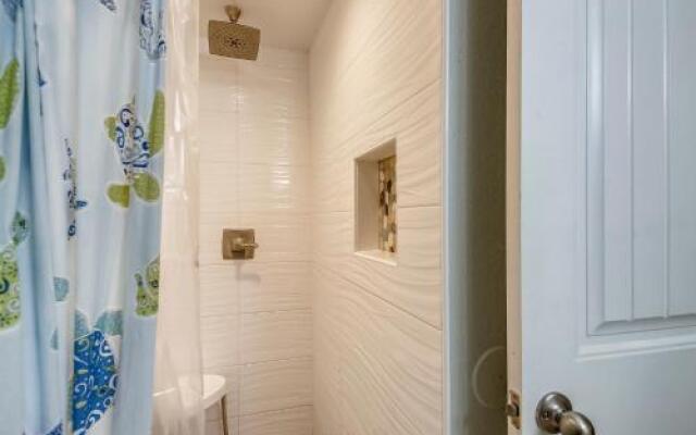 Victorian 8303-Seahorse at the Beach