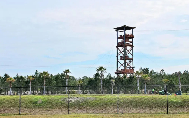 Wharf 405 - 2 Br condo