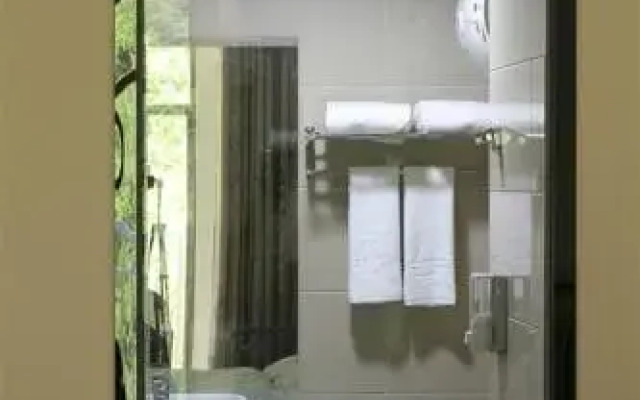 Shanshui Trends Hotel Bama Bipoyuan