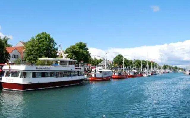 Ferienwohnungen in historischer Villa in Warnemünde (LB)