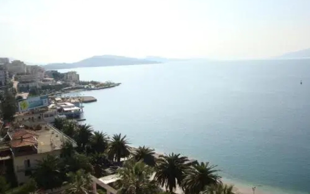 Saint Tropez Apartments