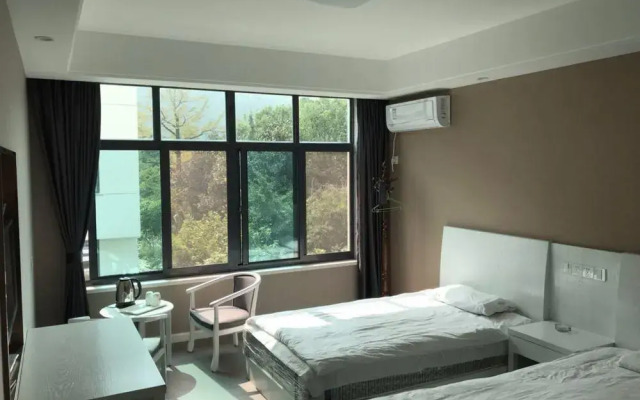 Chang Xing Yuan Zhong Hotel