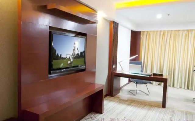Shuanglong Plaza Hotel