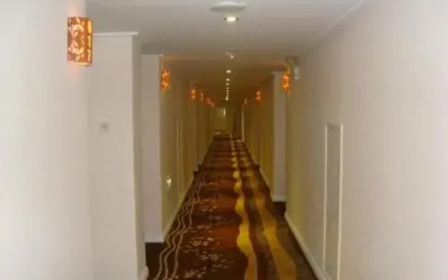 Yi Wu Bai Rui Hotel