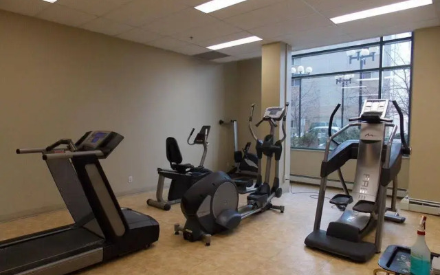Fastlane Suites Tarjan