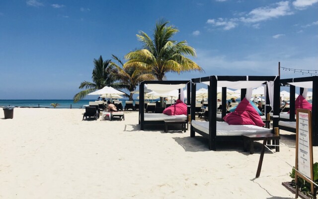 Superior Double Studio Suite - Aquamarina Suites