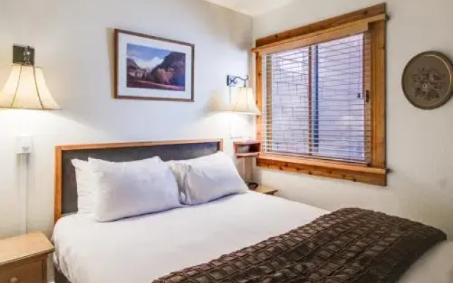 Northstar Ski in Ski Out Condo by RedAwning