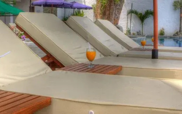 Ark Bayz Suites