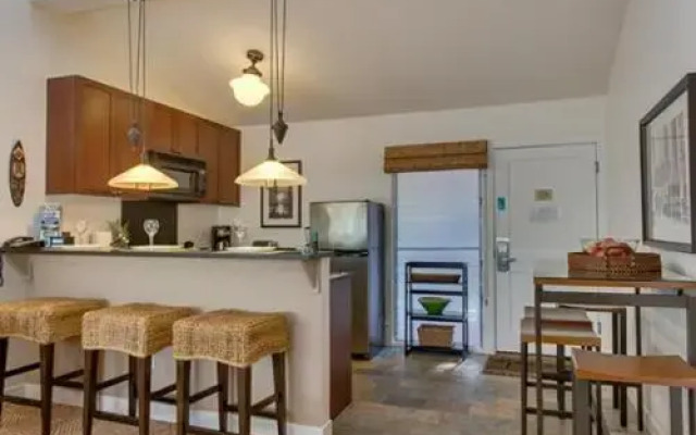 Lahaina Condo J209 - 2 Br Condo