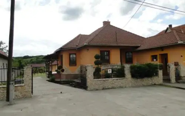 Vadrózsa vendégház