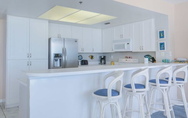 SR304 Surf & Racquet by RedAwning