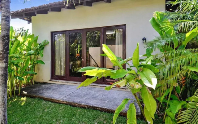 Casa Oasis Close to Beach Golf, Surf and More by RedAwning