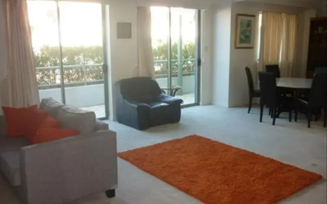HWD89 - Harwood St Apartment
