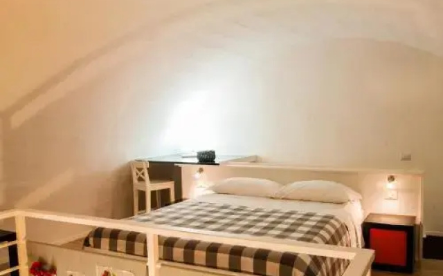 Sassi Sedicidiciotto