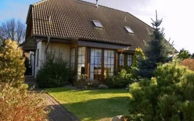 Ferienwohnungen Born