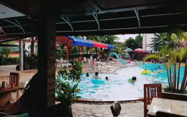 Ruysuk Hotel & Swimming Pool