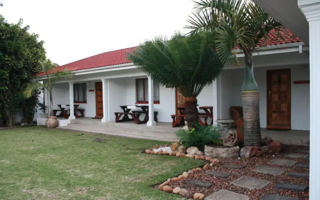 Marine Manor