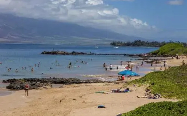 Kihei Akahi D-211