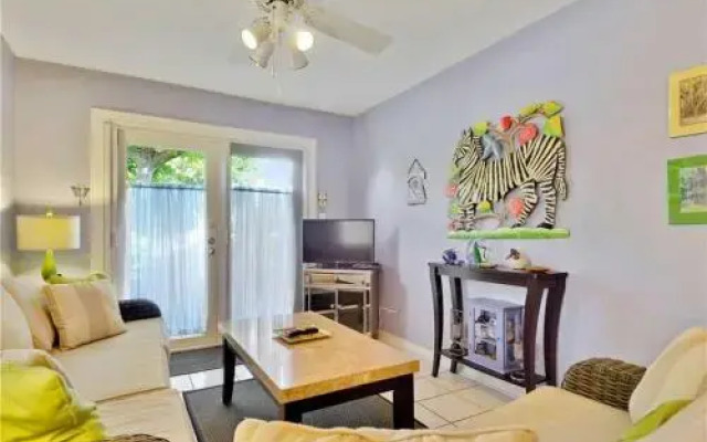 Lavender Jungle (Condo)