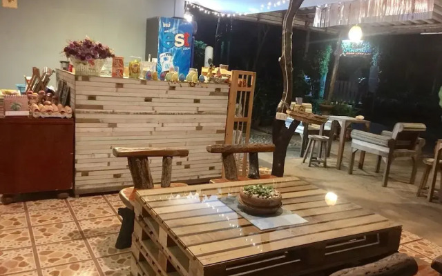 Salakphet Guesthouse