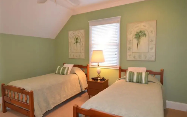 Marsh House by Peace Vacations