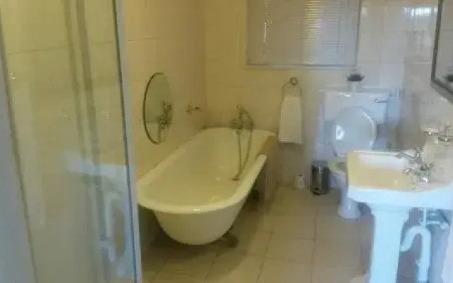 Eliades Overnight Accommodation